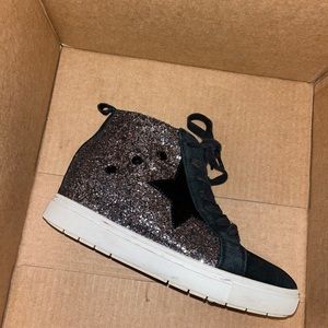 Steve Madden Sneakers! Size 7